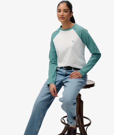 Essential Logo Long Sleeve Baseball Top Image 2