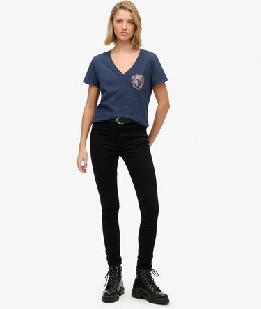 Afslappet Suika T-shirt med V-hals og metallicfarvet grafik Image 3