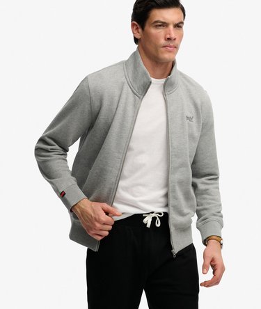 Essential Logo Track Top Image 2