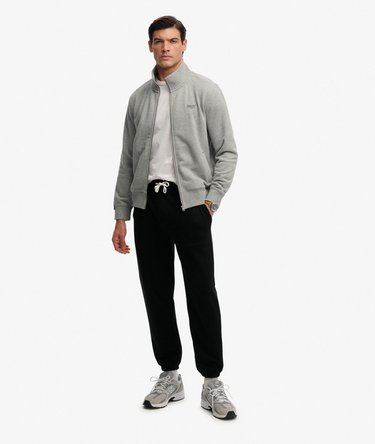 Essential Logo Track Top Image 3