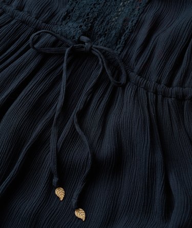 Minisukienka Ibiza z wiązaniem przy szyi Image 6