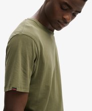 Classic Essential T-Shirt