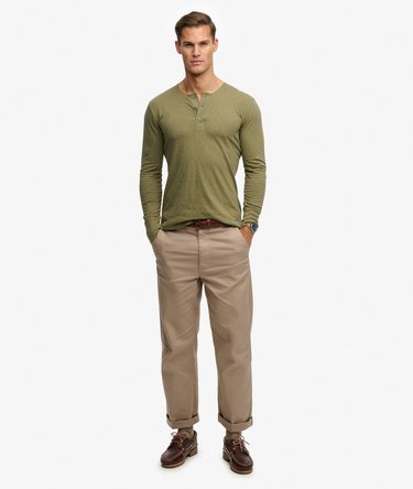 Lekka koszulka w stylu retro z kolekcji Merchant Store Image 3