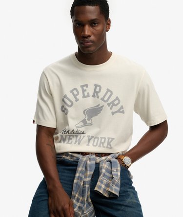 Athletic Essentials T-Shirt in lockerer Passform Image 2