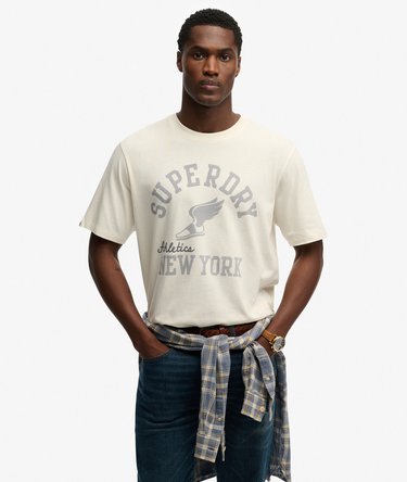 Athletic Essentials T-Shirt in lockerer Passform Image 1