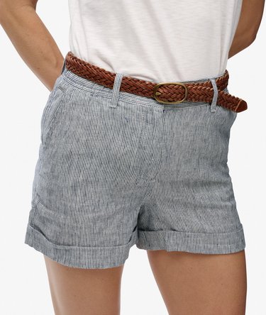 Mittelhoch geschnittene Leinenshorts Image 2