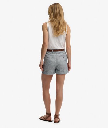 Mittelhoch geschnittene Leinenshorts Image 6