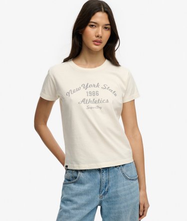 Athletic Essentials Figurbetontes Grafik-T-Shirt Image 1