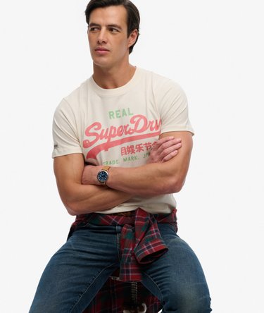 Vintage Logo Classic T-shirt Image 2