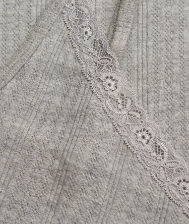 Athletic Essentials V-Ausschnitt Pointelle Cami Top Image 6