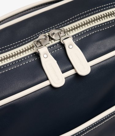 Vintage Bowling Bag Image 4