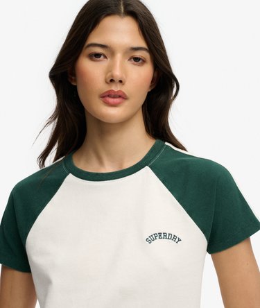 Essential Logo Retro T-Shirt Image 4