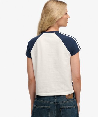 Essential Logo Retro T-Shirt Image 5