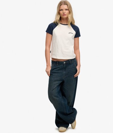 Essential Logo Retro T-Shirt Image 3