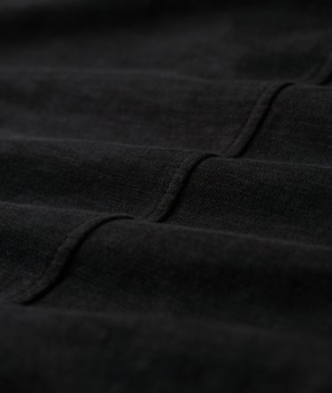 T-shirt flamm&eacute; &agrave; logo brod&eacute; et col V Image 6