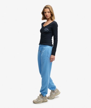 Joggers Essential Logo Image 5