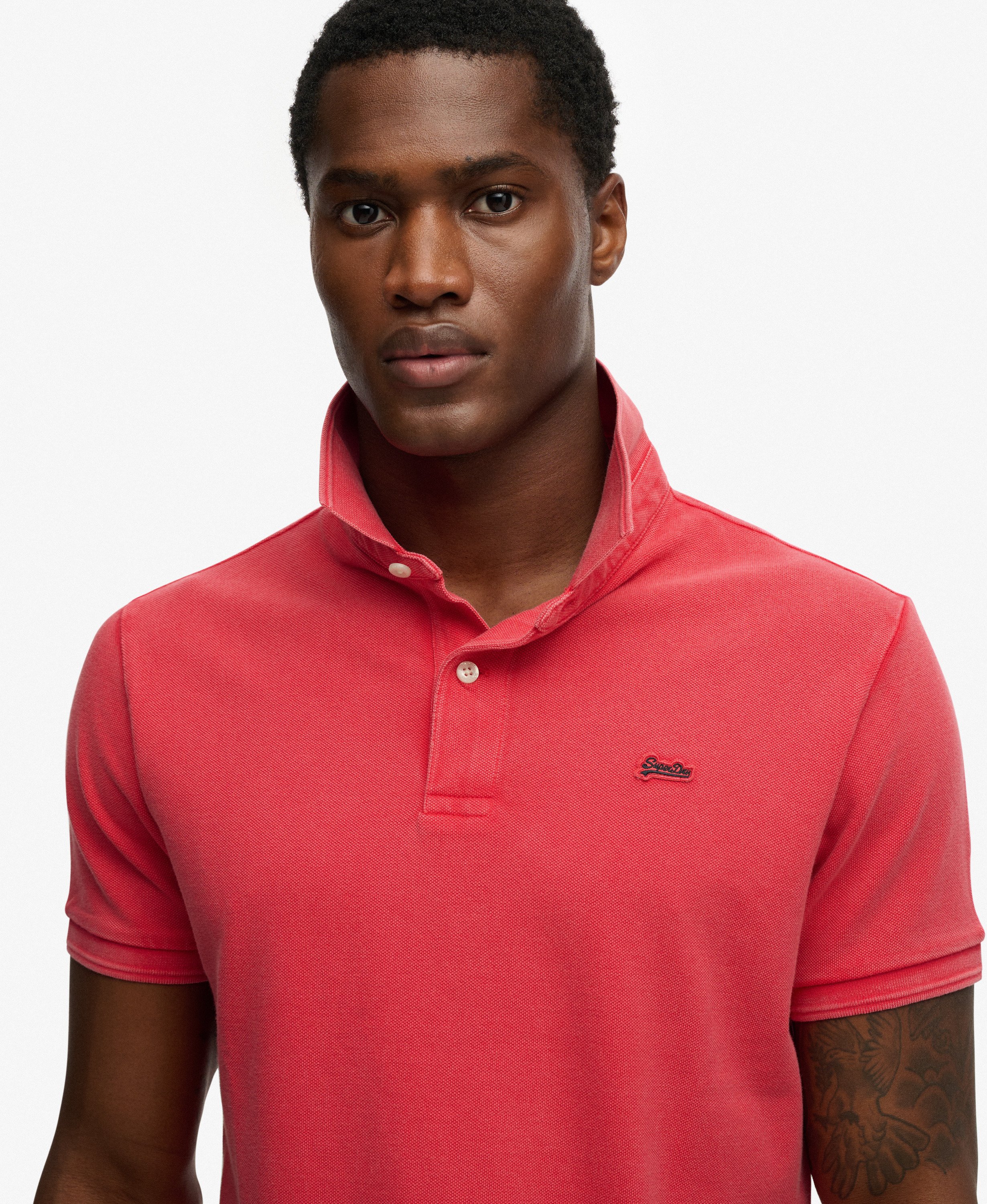 Hombre Polo Classic Pique Corte Relajado en rosa frambuesa | Superdry ES