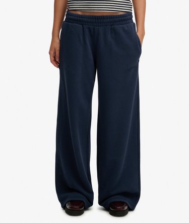 Jogging Essential Logo Coupe Large Image 2