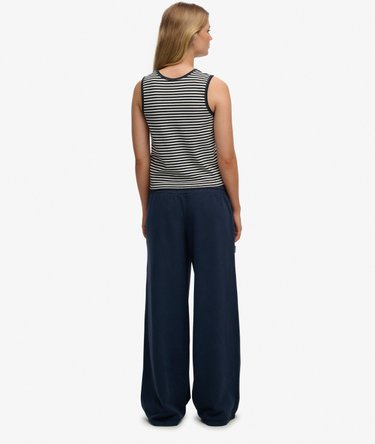 Jogging Essential Logo Coupe Large Image 5