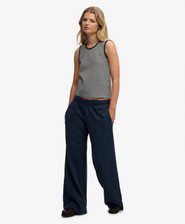 Jogging Essential Logo Coupe Large