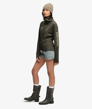 Bench Funnel Track Top Image 3