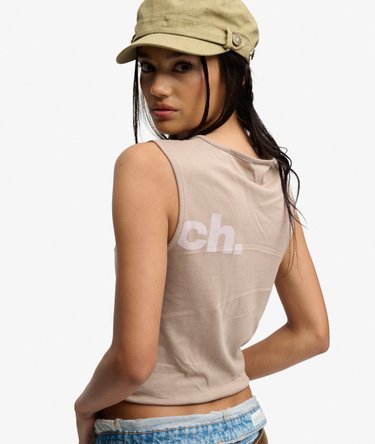 Bench Fitted Layer Tank Vest Image 4