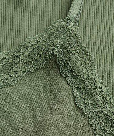 Essential Crop Top met Kanten Afwerking Image 6