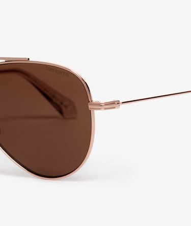 Classic Aviator Sunglasses Image 4