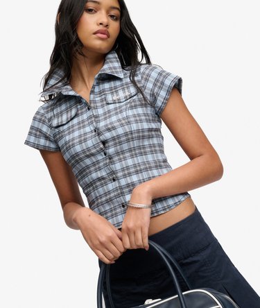 Bench Kariertes Kurzarmhemd mit schmaler Passform Image 1