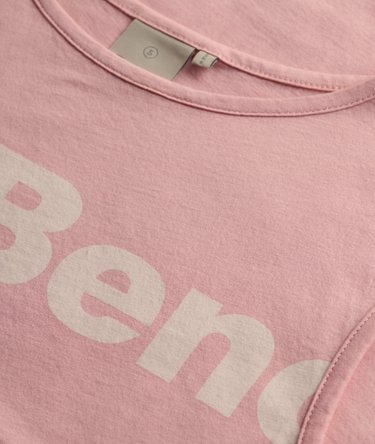 Bench Fitted Layer Tank Vest Image 5