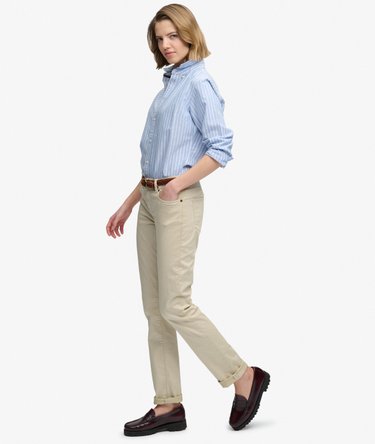 Keskikorkeat Slim Sateen -housut Image 5