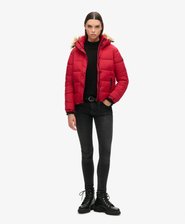 Korte tussenlaagjas met capuchon