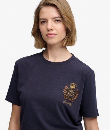 T-shirt Crest Embellished Image 4