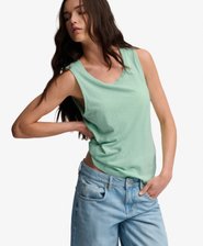 Scoop Neck Tank