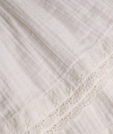 Broderie Trim -minihame Rento Istuvuus Image 6