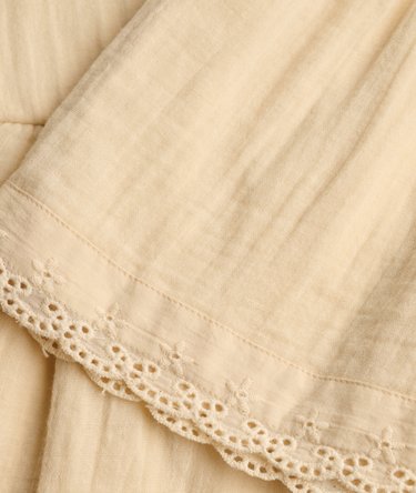 Broderie Trim -minihame Rento Istuvuus Image 7