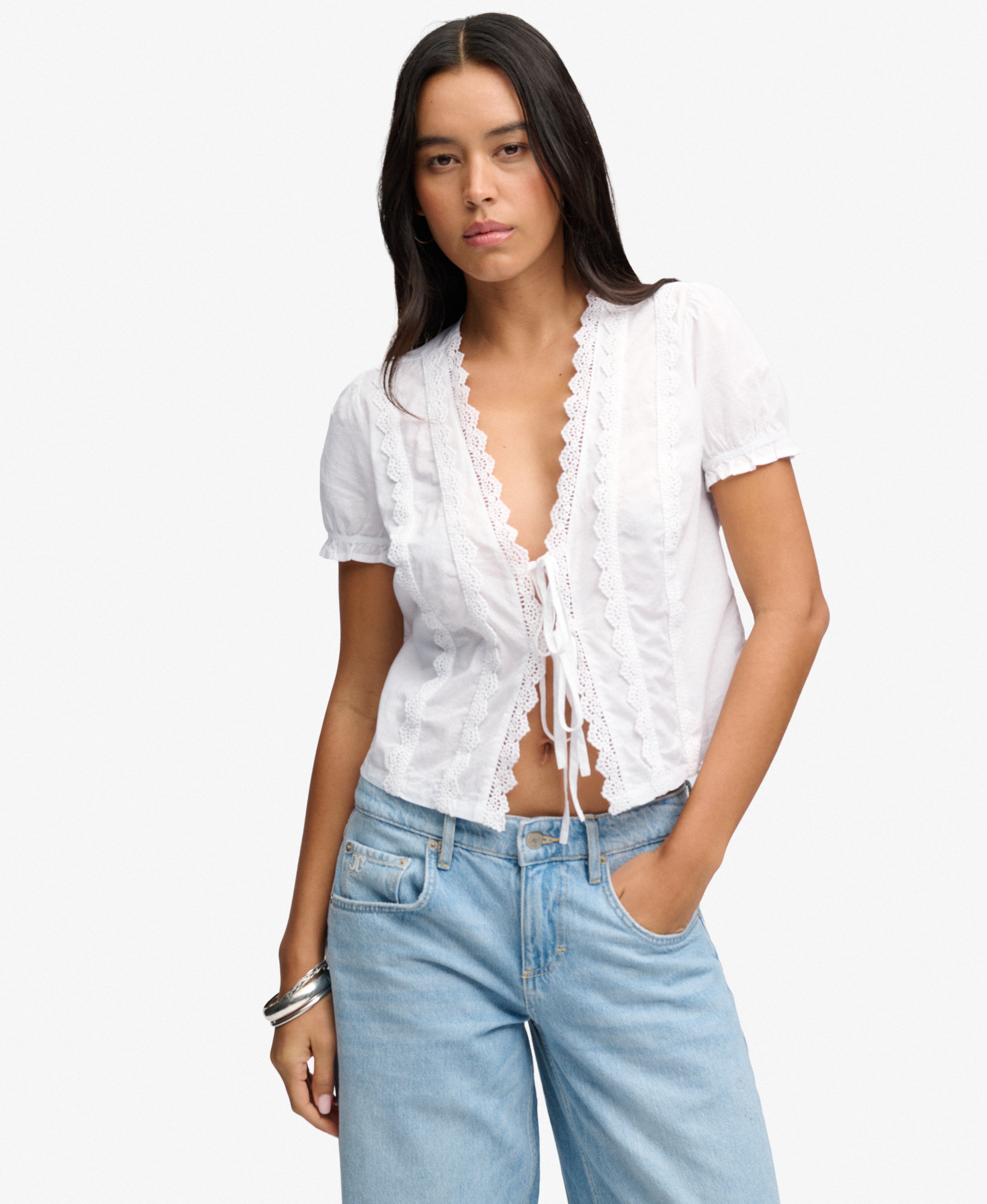 【美品】SHE Tokyo Drew Cord Lace blouse womens Lace Trim Tie Blouse in OPTIC | Superdry UK