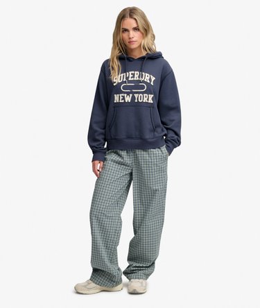 Athletic Essential Applique Cropped Hoodie Image 3