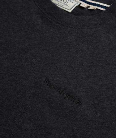Camiseta con Logo Bordado Essential Company Image 6