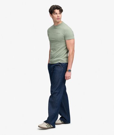 Camiseta con Logo Bordado Essential Company Image 3