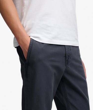 Chino-Hose mit konischer Passform Image 2