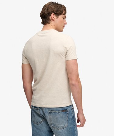 Camiseta con Logo Bordado Essential Company Image 5