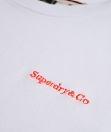 Essential Company Logo T-shirt med broderi Image 6