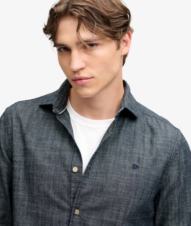 Chemise Essentials Chambray coupe d&eacute;contract&eacute;e Image 4