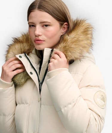 Everest Classic Puffer Jacket Image 4