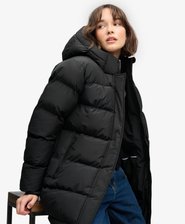 Sportliche, mittellange Steppjacke mit Kapuze