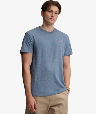 Camiseta con Logo Apilado Bordado Essential Image 2