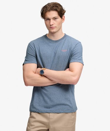 Camiseta con Logo Apilado Bordado Essential Image 1