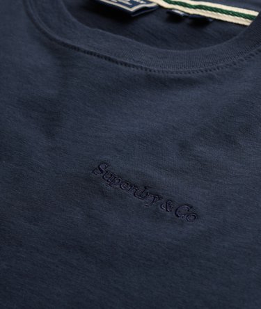 Camiseta con Logo Bordado Essential Company Image 6