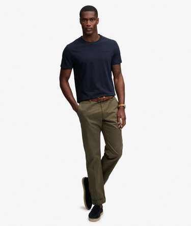 Camiseta con Logo Bordado Essential Company Image 3